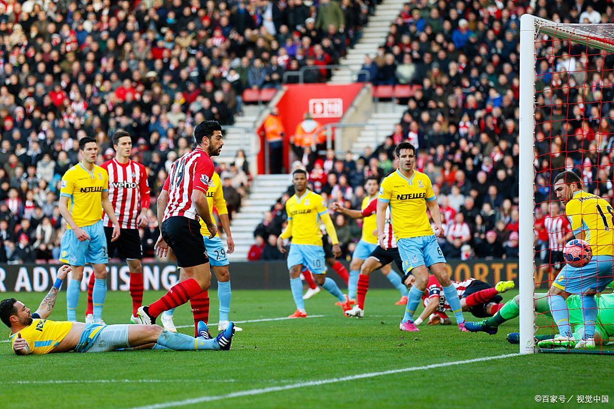 开云电竞官网-沙尔克与汉诺威的激烈对决即将上演