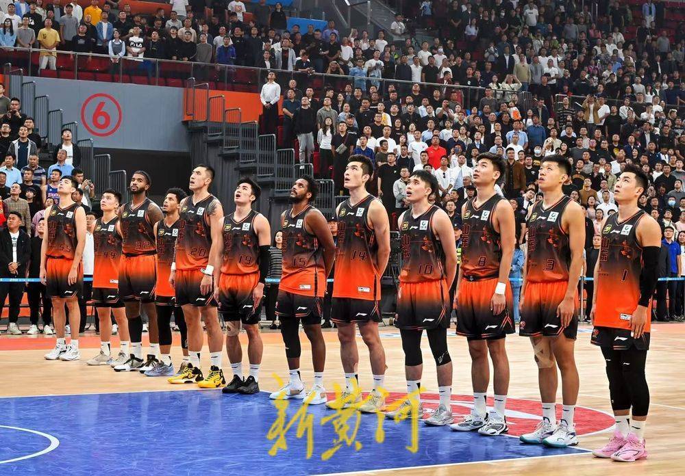 开云电竞平台-比赛胜利！球员们的激情与毅力感染全场观众的简单介绍